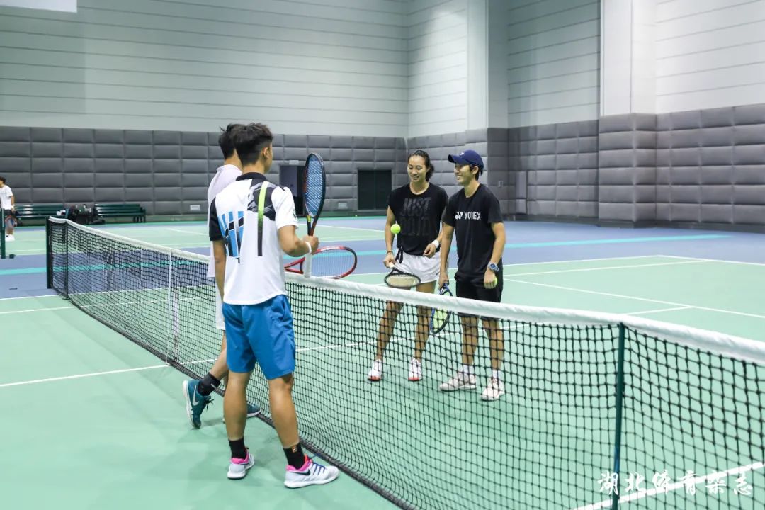 面对激烈的 面对激烈的