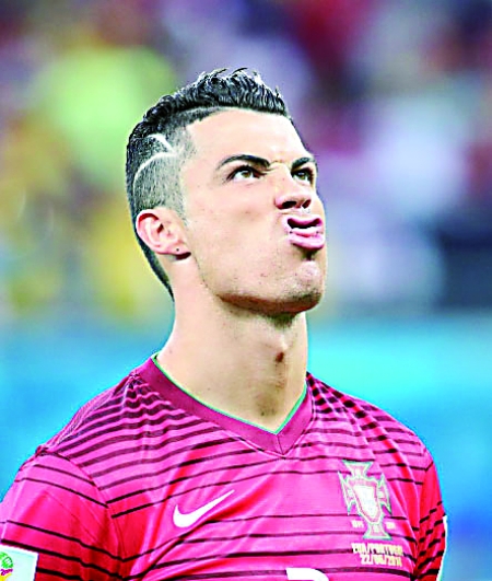 马丁内斯受 马丁内斯受